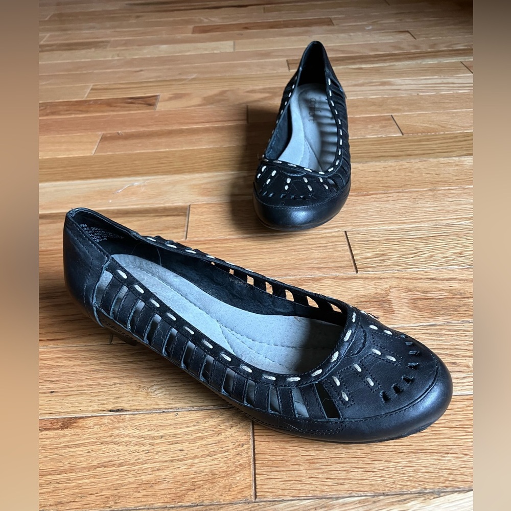 VTG Black‎ Leather Comfort Flats with contrasting stitching sz 7 career work